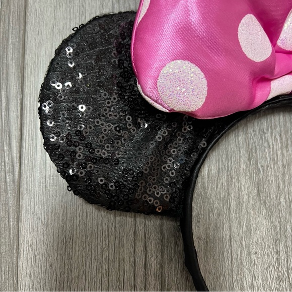 Disney Minnie Mouse pink polkadot headband/ OS - Picture 4 of 8